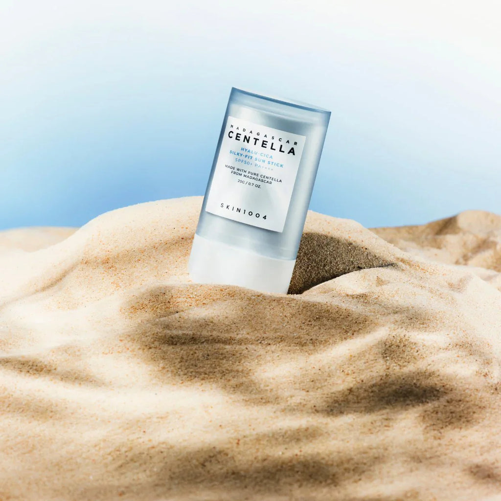 SKIN1004 Madagascar Centella Hyalu-Cica Silky-Fit Sun Stick SPF50+ PA++++ – Protector Solar en Barra con Centella Asiática y Ácido Hialurónico (20g)