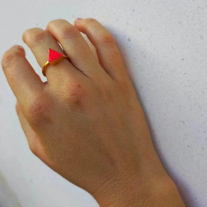 Anillo Triángulo Fosforescente